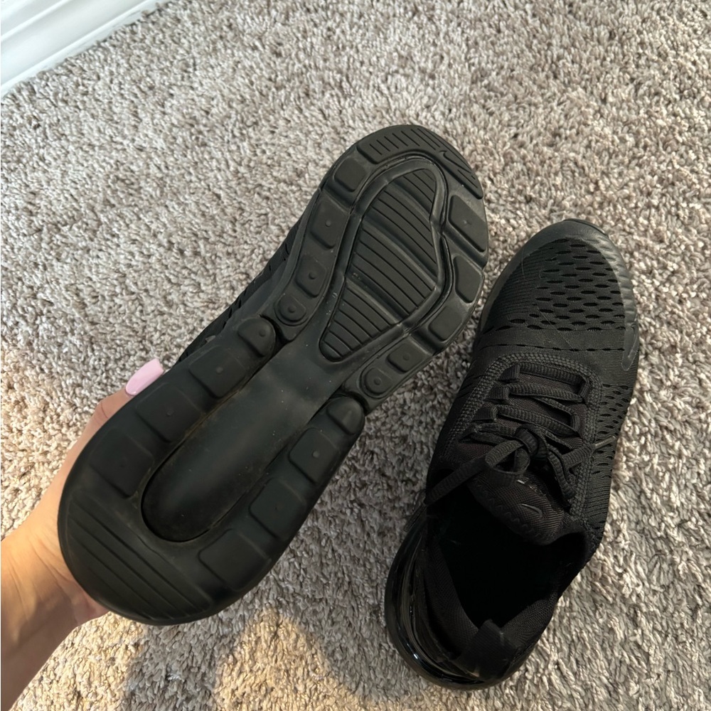 Black Nike Air Max